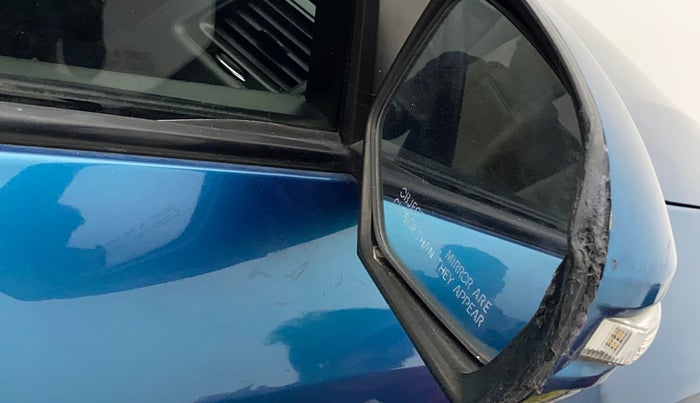 2013 Maruti Swift Dzire VXI, Petrol, Manual, 93,066 km, Right rear-view mirror - Mirror has minor damage