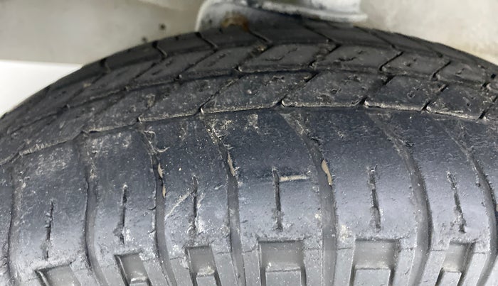2018 Maruti Eeco 5 STR WITH AC PLUSHTR, Petrol, Manual, 21,140 km, Left Front Tyre Tread