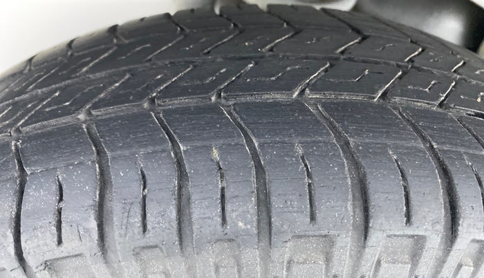 2018 Maruti Eeco 5 STR WITH AC PLUSHTR, Petrol, Manual, 21,140 km, Right Rear Tyre Tread
