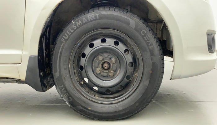 2011 Maruti Swift Dzire VXI, Petrol, Manual, 1,08,753 km, Right Front Wheel