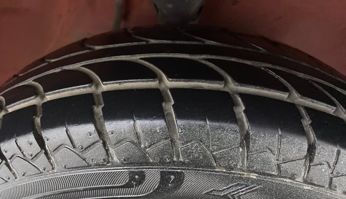 2017 Maruti Alto 800 LXI, Petrol, Manual, 21,534 km, Right Front Tyre Tread