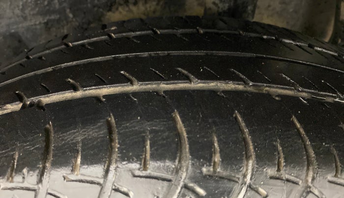 2015 Maruti Celerio ZXI AMT, Petrol, Automatic, 36,806 km, Left Rear Tyre Tread