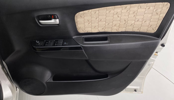 2017 Maruti Wagon R 1.0 VXI OPT AMT, Petrol, Automatic, 28,950 km, Driver Side Door Panels Control