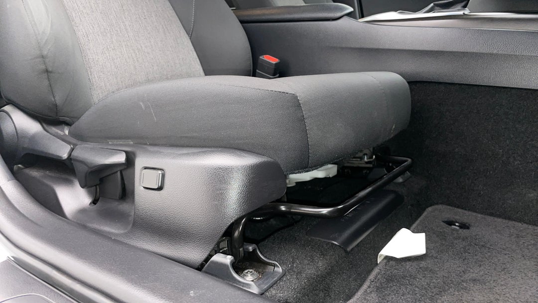 2021 Toyota Camry Ascent Hybrid, Automatic, 32977 km, Drivers Side Adjustment Panel