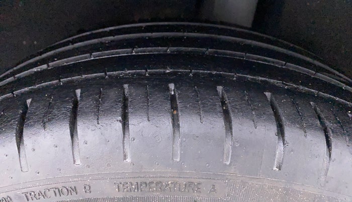 2019 Maruti Baleno ZETA 1.2 K12, Petrol, Manual, 80,342 km, Left Rear Tyre Tread