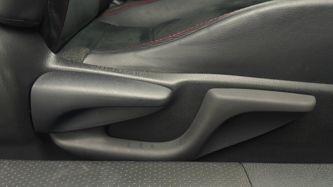 2016 Subaru Brz Premium, Automatic, 104942 km, Drivers Side Adjustment Panel