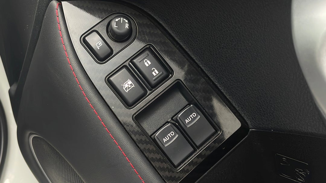 2016 Subaru Brz Premium, Automatic, 104942 km, Drivers Side Door Panel Controls