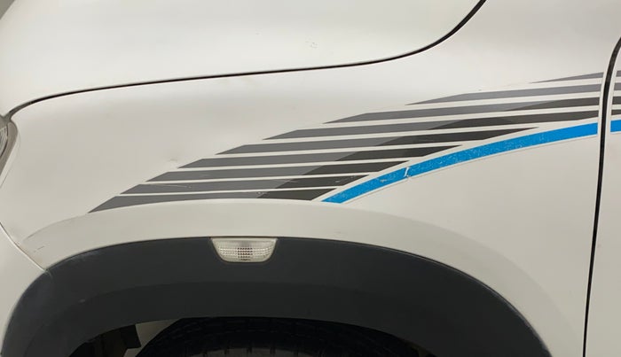 2017 Renault Kwid RXT 0.8, Petrol, Manual, 66,657 km, Left fender - Paint has minor damage