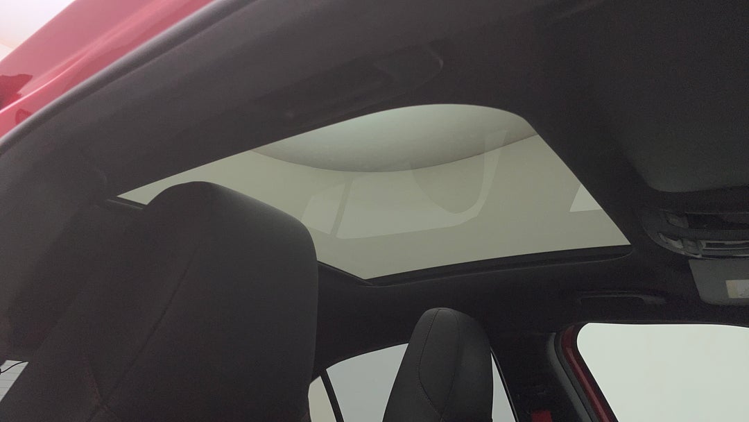 Interior Sunroof/Moonroof