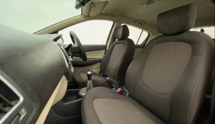 2012 Hyundai i20 SPORTZ 1.2, Petrol, Manual, 52,830 km, Right Side Front Door Cabin
