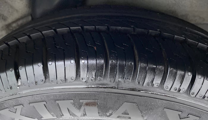 2014 Hyundai i10 SPORTZ 1.1 IRDE2, Petrol, Manual, 71,775 km, Left Rear Tyre Tread