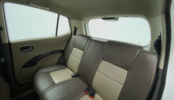 2014 Hyundai i10 SPORTZ 1.1 IRDE2, Petrol, Manual, 71,775 km, Right Side Rear Door Cabin