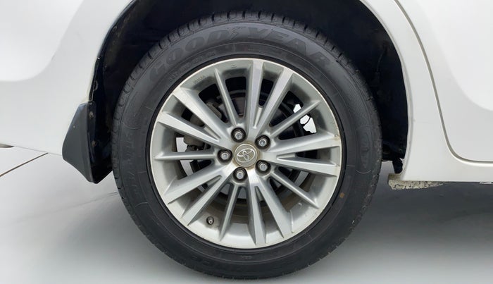 2016 Toyota Corolla Altis VL AT, Petrol, Automatic, 91,113 km, Right Rear Wheel