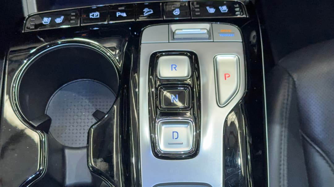 2023 Hyundai Tucson Highlander (AWD), Automatic, 38132 km, Gear Lever 