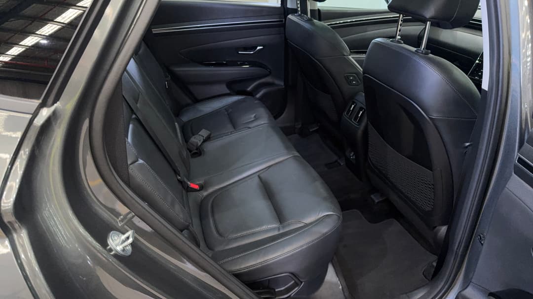2023 Hyundai Tucson Highlander (AWD), Automatic, 38132 km, Right Side Rear Door Cabin View