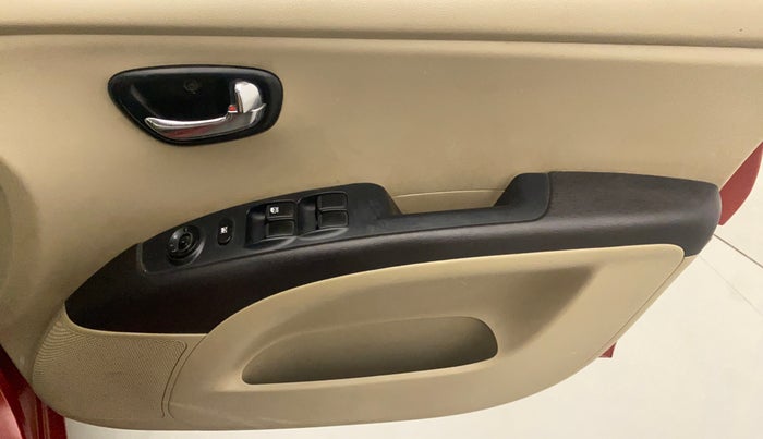 2012 Hyundai i10 SPORTZ 1.2, Petrol, Manual, 64,933 km, Driver Side Door Panels Control