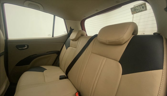 2012 Hyundai i10 SPORTZ 1.2, Petrol, Manual, 64,933 km, Right Side Rear Door Cabin
