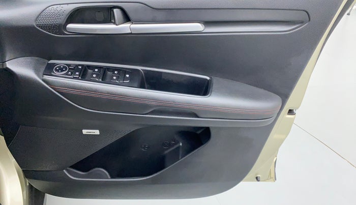 2020 KIA SONET GTX PLUS 1.5 DCT AT, Diesel, Automatic, 10,833 km, Driver Side Door Panels Control