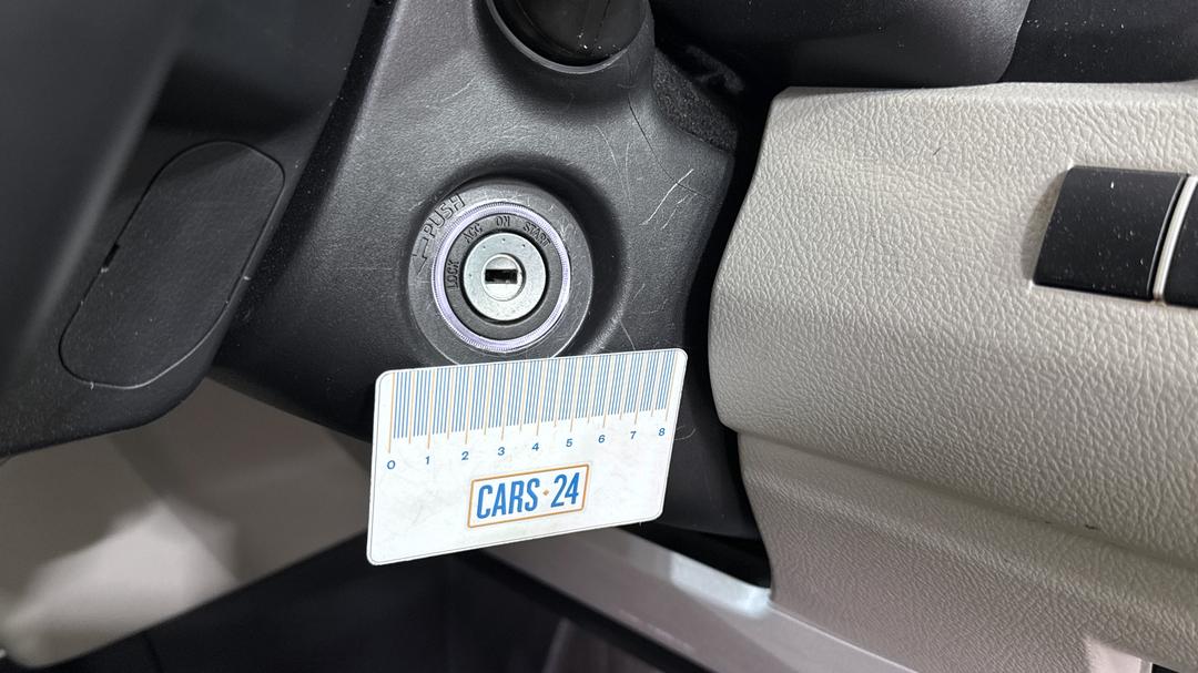 2025 Toyota Hiace Lwb (4 Door Option), Automatic, 11167 km, Keys Key damaged