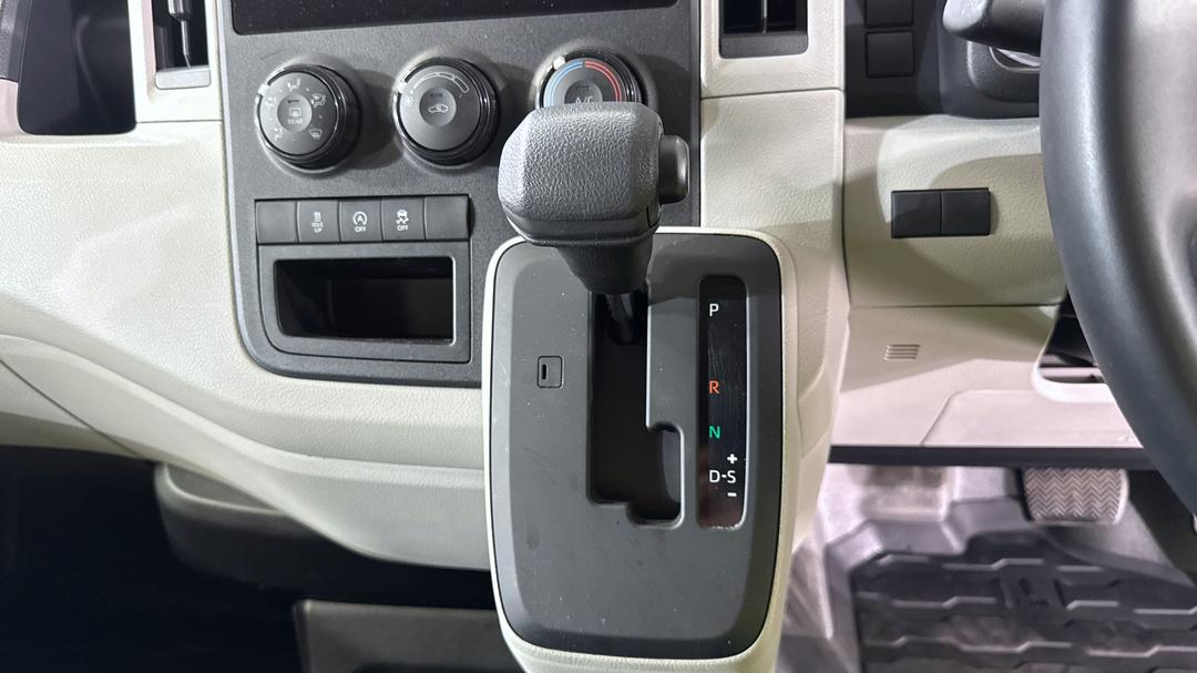 2025 Toyota Hiace Lwb (4 Door Option), Automatic, 11167 km, Gear Lever 