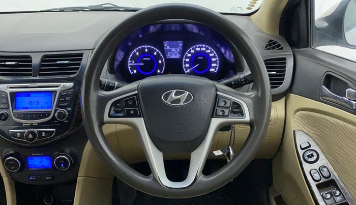 2013 Hyundai Verna FLUIDIC 1.6 CRDI SX, Diesel, Manual, 1,02,258 km, Steering Wheel Close Up