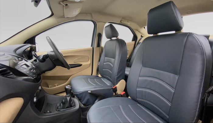2017 Ford Figo Aspire 1.5 TITANIUM DIESEL, Diesel, Manual, 1,41,029 km, Right Side Front Door Cabin