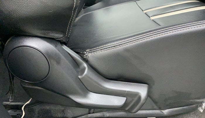 2020 Maruti IGNIS ZETA 1.2 K12 AMT, Petrol, Automatic, 10,479 km, Driver Side Adjustment Panel