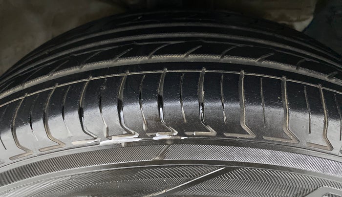 2018 Hyundai Creta 1.6 SX CRDI, Diesel, Manual, 73,242 km, Right Front Tyre Tread