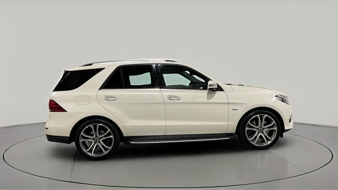 2017 Mercedes-benz GLE 500 E (hybrid), Automatic, 93549 km, Right Side View
