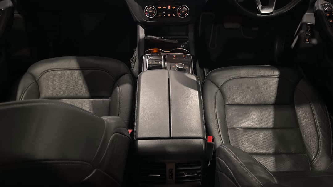 2017 Mercedes-benz GLE 500 E (hybrid), Automatic, 93549 km, Center Console