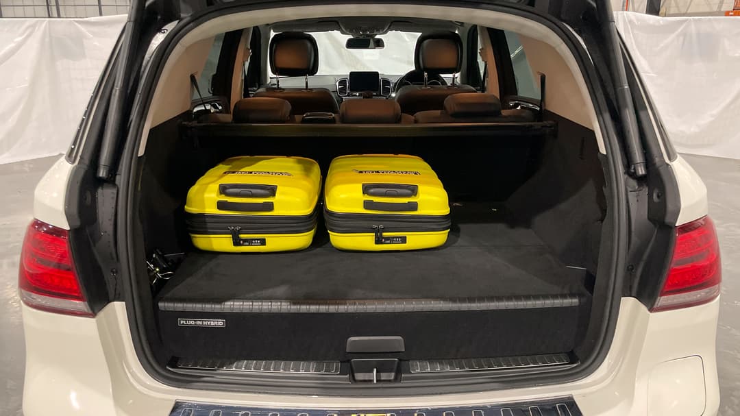2017 Mercedes-benz GLE 500 E (hybrid), Automatic, 93549 km, Boot Inside View with Luggage