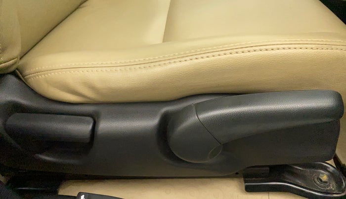 2015 Honda City 1.5L I-VTEC SV, Petrol, Manual, 41,887 km, Driver Side Adjustment Panel