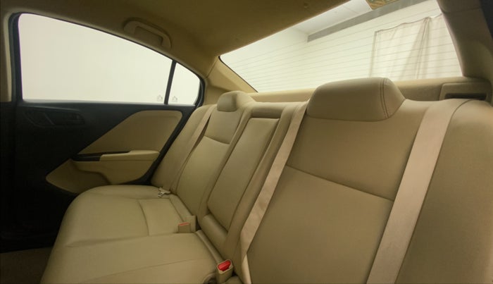 2015 Honda City 1.5L I-VTEC SV, Petrol, Manual, 41,887 km, Right Side Rear Door Cabin