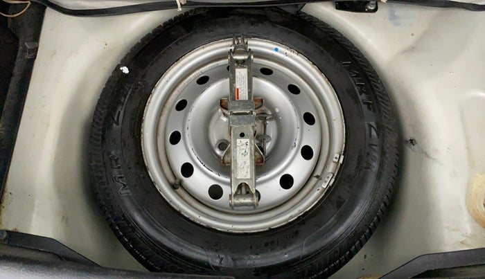 2011 Maruti Swift LXI D, Petrol, Manual, 59,419 km, Spare Tyre