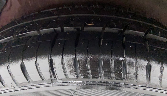 2011 Hyundai i20 SPORTZ 1.2 O, Petrol, Manual, 56,373 km, Right Rear Tyre Tread