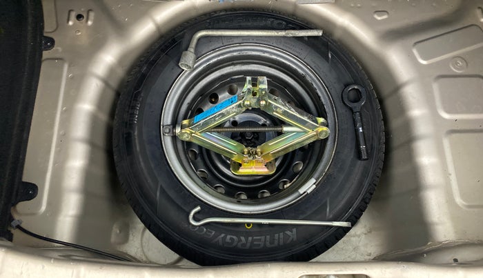 2018 Hyundai NEW SANTRO ASTA 1.1 MT, Petrol, Manual, 41,352 km, Spare Tyre
