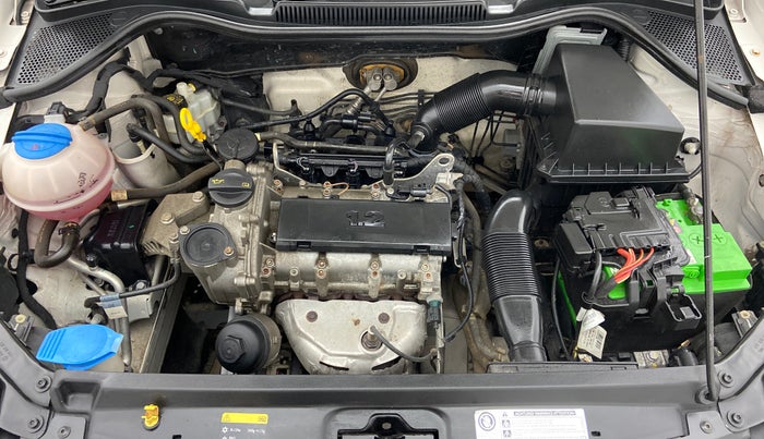 2017 Volkswagen Ameo COMFORTLINE 1.2, Petrol, Manual, 16,763 km, Open Bonet