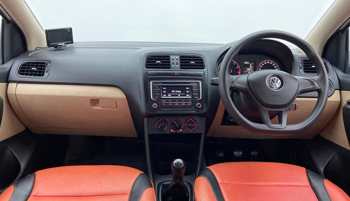 2017 Volkswagen Ameo COMFORTLINE 1.2, Petrol, Manual, 16,763 km, Dashboard