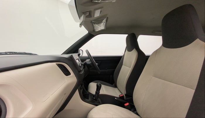 2022 Maruti New Wagon-R VXI 1.0, Petrol, Manual, 28,461 km, Right Side Front Door Cabin