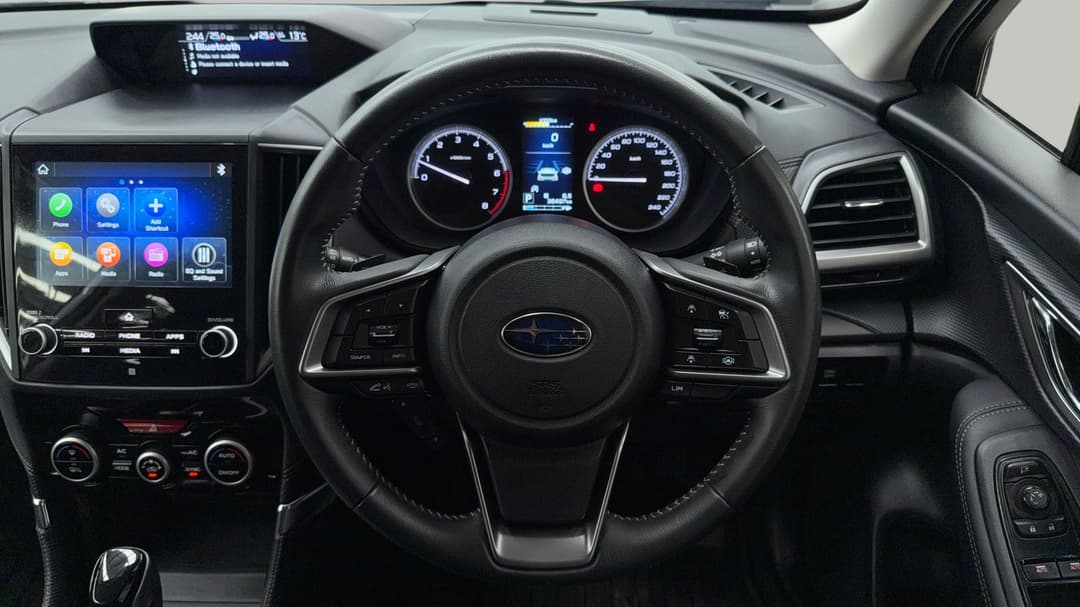 2024 Subaru Forester 2.5i (AWD), Automatic, 36497 km, Steering Wheel Close-up
