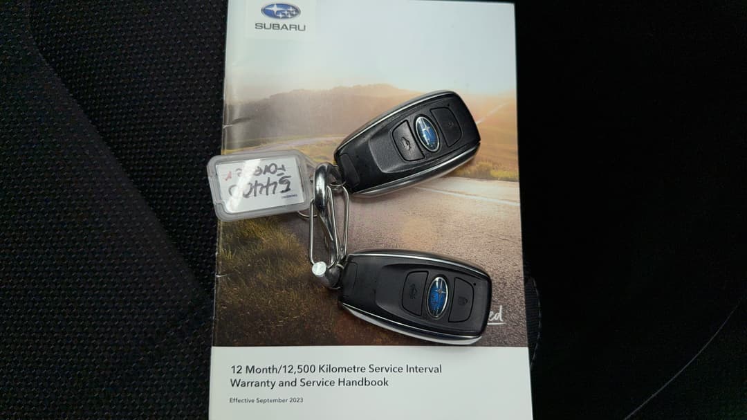2024 Subaru Forester 2.5i (AWD), Automatic, 36497 km, Key Close-up