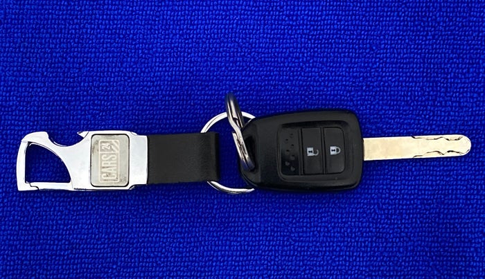 2015 Honda Jazz 1.5 V I DTEC, Diesel, Manual, 98,051 km, Key Close Up