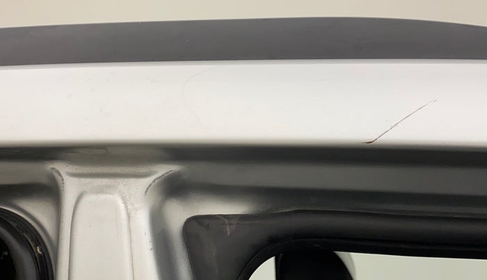 2015 Mahindra XUV500 W8, Diesel, Manual, 97,661 km, Right B pillar - Minor scratches