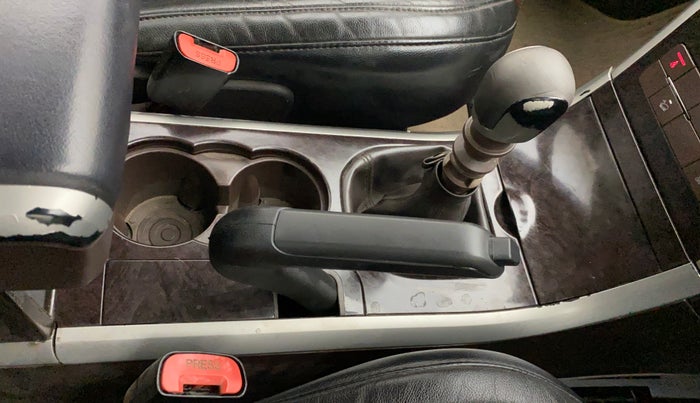 2015 Mahindra XUV500 W8, Diesel, Manual, 97,661 km, Gear Lever