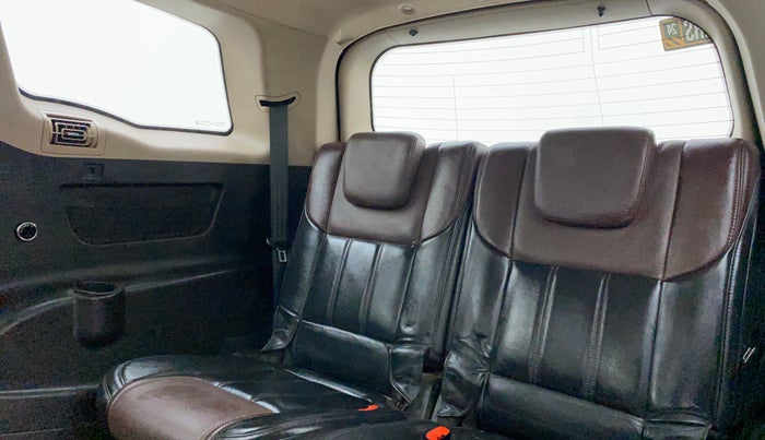 2015 Mahindra XUV500 W8, Diesel, Manual, 97,661 km, Third Seat Row ( optional )