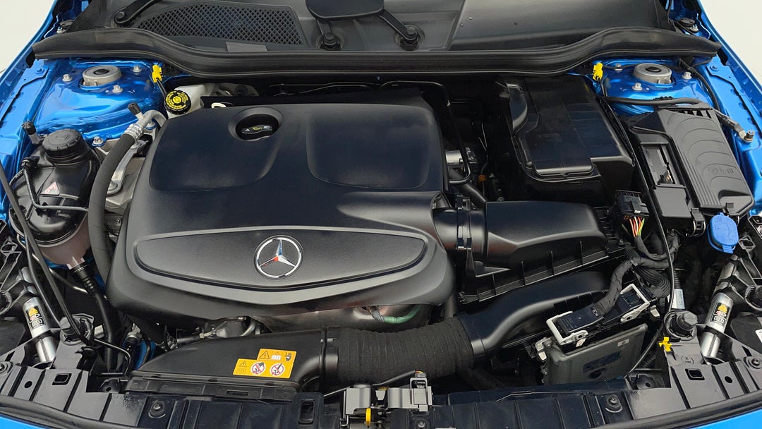 2016 Mercedes-benz GLA 180, Automatic, 99644 km, Open Bonnet (Engine)