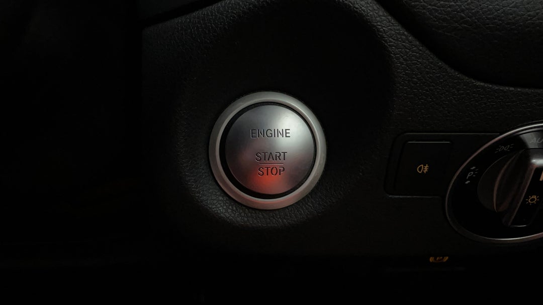 2016 Mercedes-benz GLA 180, Automatic, 99644 km, Keyless / Button Start