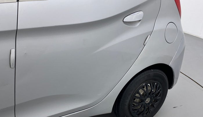 2015 Hyundai Eon ERA PLUS, CNG, Manual, 53,594 km, Rear left door - Slightly dented
