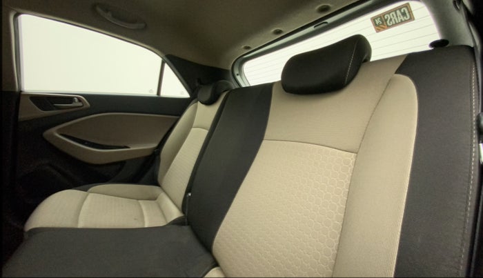 2015 Hyundai Elite i20 ASTA 1.2, Petrol, Manual, 61,993 km, Right Side Rear Door Cabin