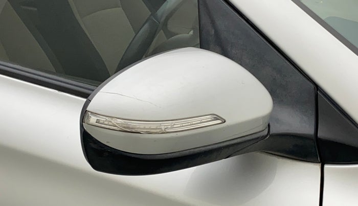 2015 Hyundai Elite i20 ASTA 1.2, Petrol, Manual, 61,993 km, Right rear-view mirror - Minor scratches